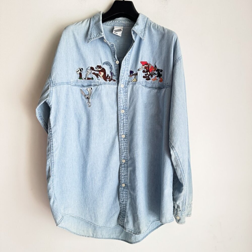Warner Brothers Studio Store Lightweight Denim Embroidered Cartoon Shirt L - Picture 1 of 7